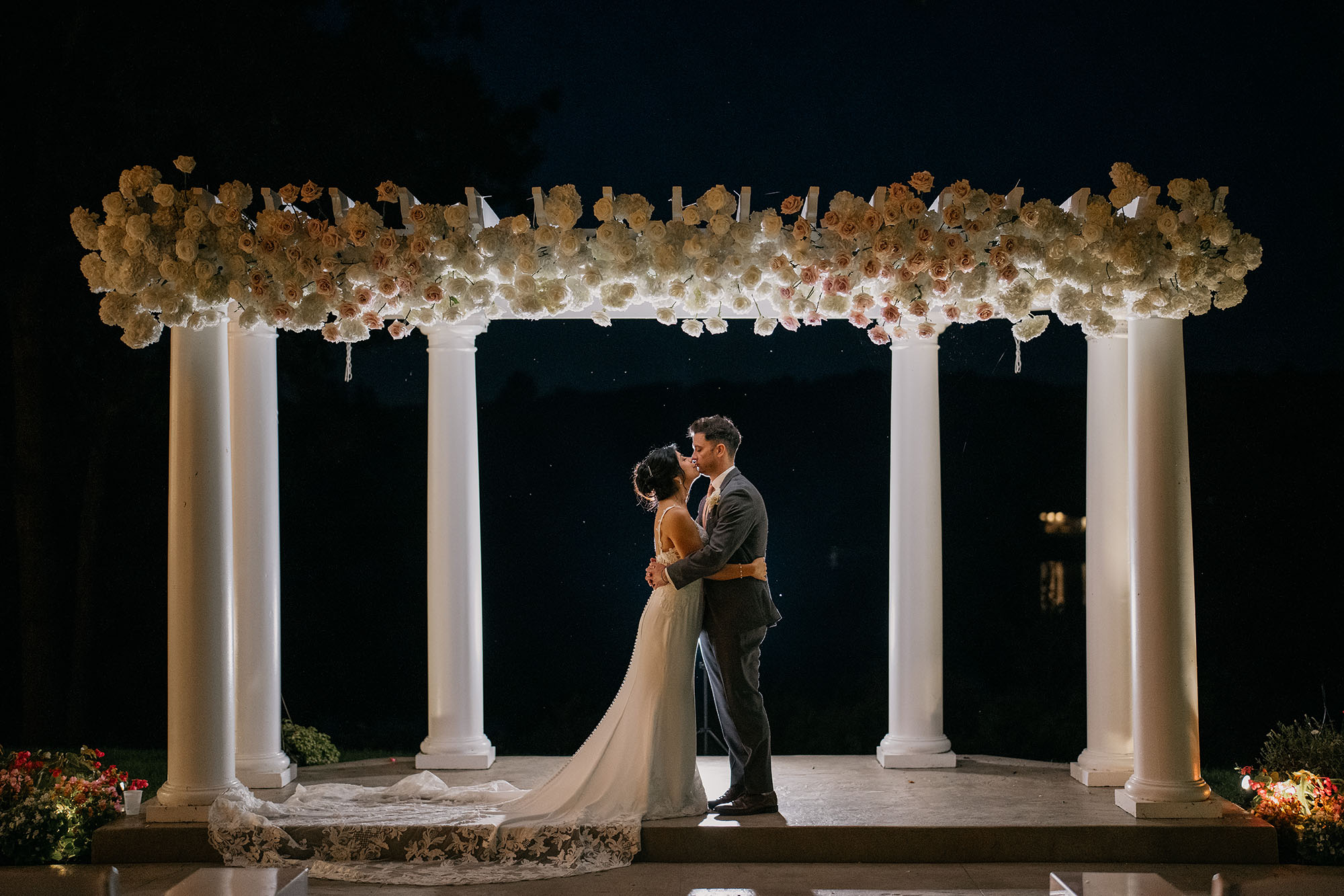 Twilight Pictures Bride and Groom